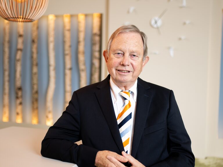 Rainer Birke, Hotel Birke Kiel